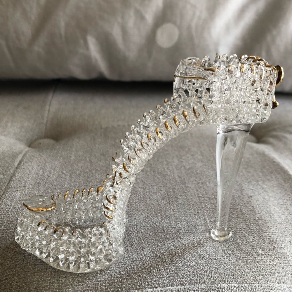 Brand new stiletto high heel shoe gold details crystal glass figurine